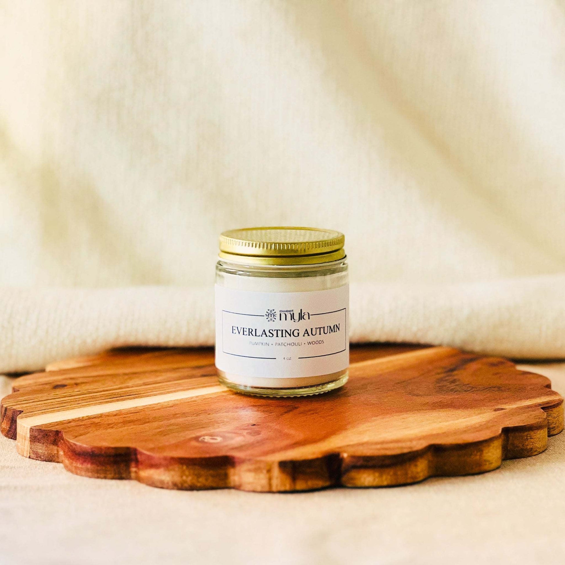 4oz. candle labeled 'Everlasting Autumn'